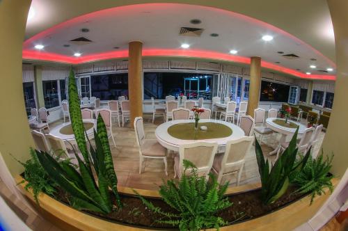 Hotel Fontana - image 10
