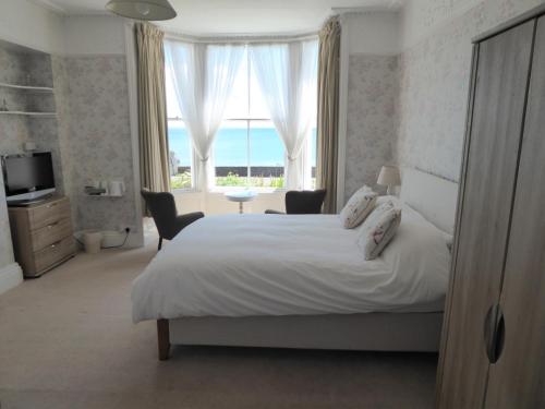 King Room with Sea View - Ground Floor