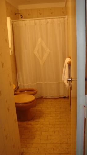Single Room image 9