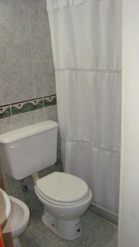 Single Room image 3
