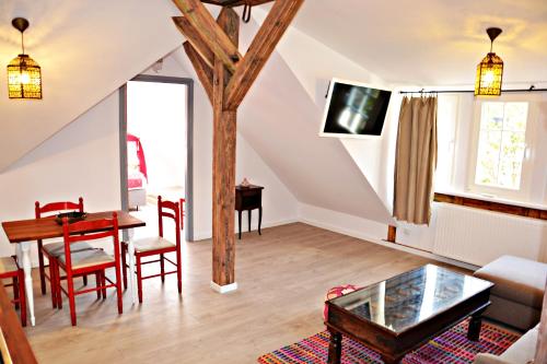 Deluxe Apartment image 7