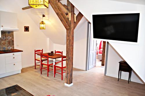 Deluxe Apartment image 6