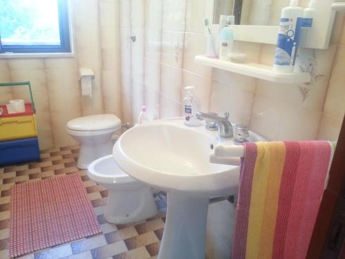 Bathroom, Villa panoramica a Minturno in Minturno