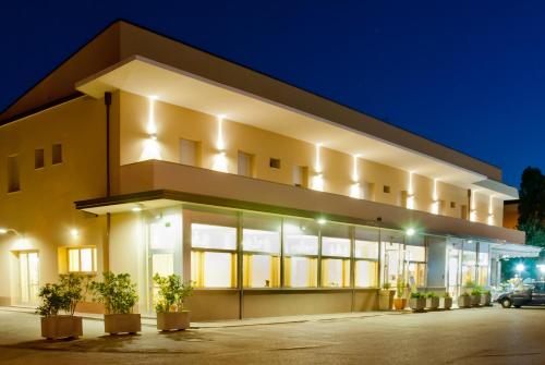 . Hotel Ristorante Cesare