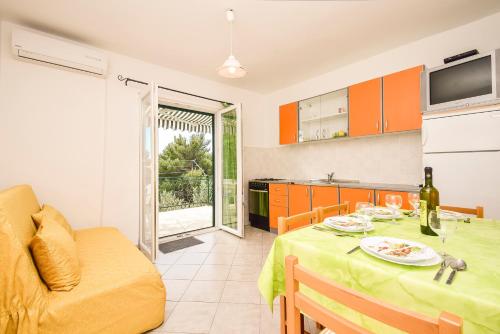  Apartments Zoricic in Zaboric
