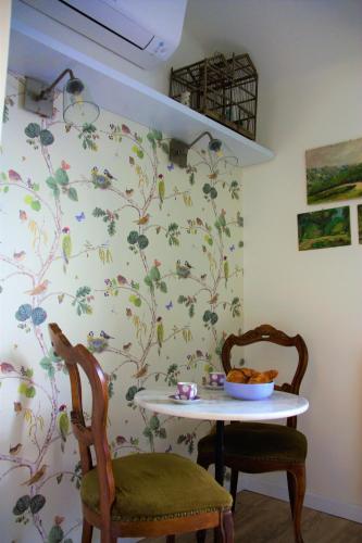 Standard Apartment image 7