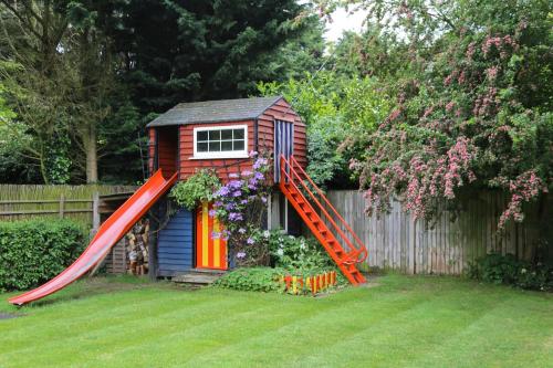 Dārzs, Surlingham Lodge Studio Large Family Cottage in Surlingham