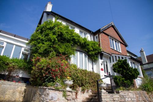 Silverlands Guest House - main image