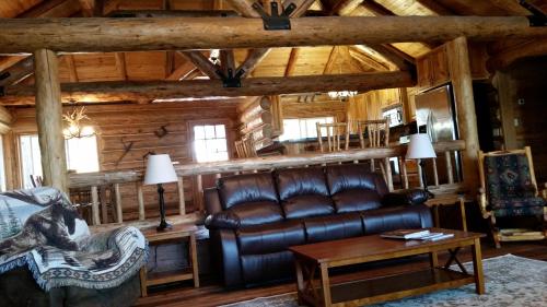 John's Cabin thumb 2