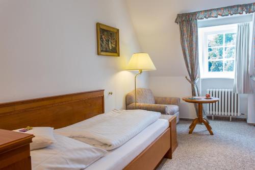 1 twin bed