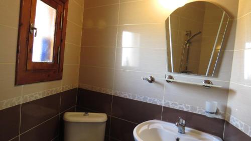 Elausa Hotel & Restaurant - image 7