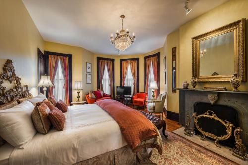 The Inn at 97 Winder - image 2