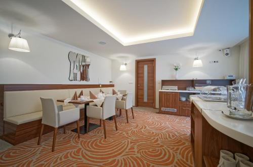 餐飲選擇, 拉亞自然旅館 (Pension Laa Natura) in 塔亞