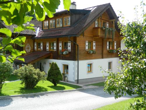  Reiters-Ferienhaus in Russbach am Pass Gschütt
