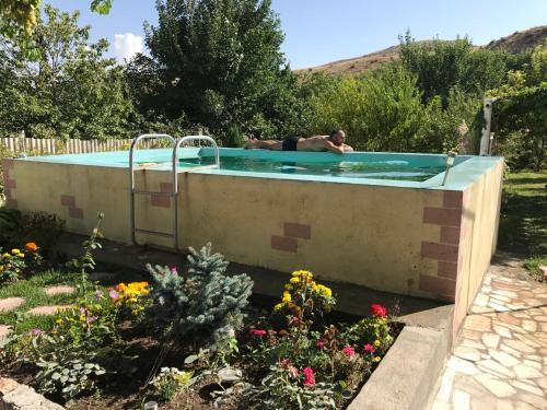 Skats, Ashot & Gohar B&B in Čiva