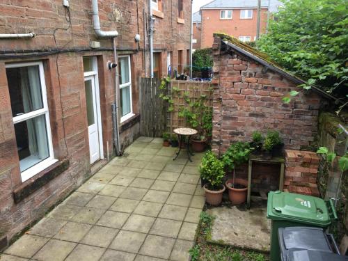 บริการและสิ่งอำนวยความสะดวก, Central Dumfries in บาวเนส