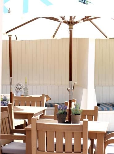 Garden, The Station in West Byfleet