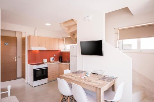  Athina Apartments in Platanias