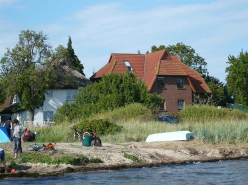 Neuendorf_ _Blick auf Vilm_ _Whg 0