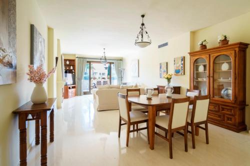 Penthouse Cartuja del Golf in อตายาลา อิสดาเบ