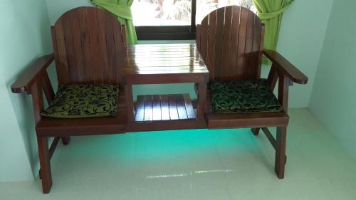 Deluxe Room with Sea View room in Silver Beach Bungalow