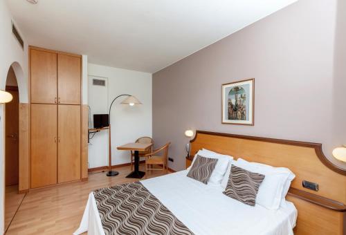 Hotel Tevere Perugia - image 5