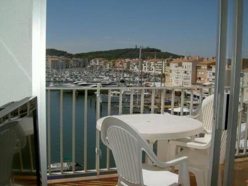 Appartement Cap d'Agde, 1 piece, 4 personnes - FR-1-249-7