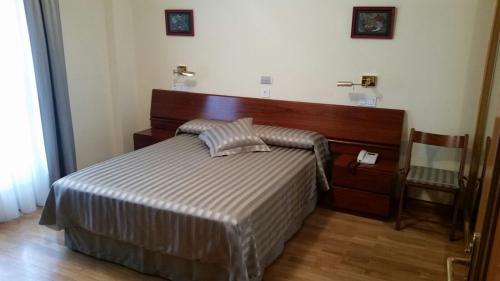 2 twin beds