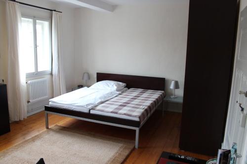 1 twin bed
