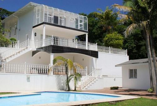 Swimming pool, The Whitehouse Bed and Breakfast in Westville
