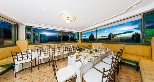 Bankettsal, Hotel De La Opera near Museet for kolonial kunst