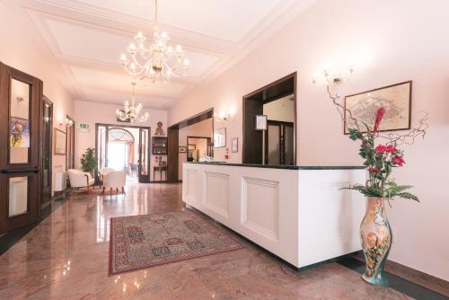 Hotel Europa - image 12