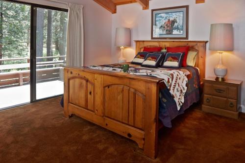 Treehouse Lodge - image 13