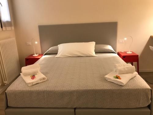 Honey Rooms Ferrara - main image