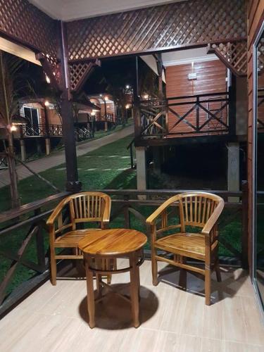 Perhentian Island Cocohut Long Beach Resort