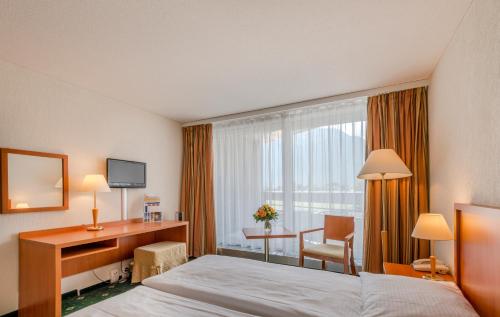 1 double bed