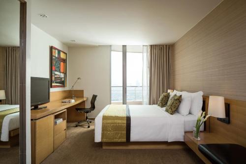 Skyline Premier Room High Floor