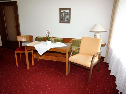 Hotel Kuhler Brunnen mit Gastehaus