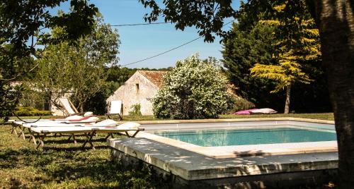 Le Clos du Vallon des Courances chambre d'hôte Saint-Coutant-le-Grand