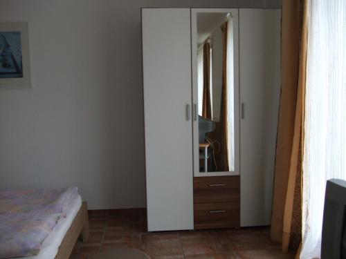 บริการและสิ่งอำนวยความสะดวก, A2-Vermietung in ไพเนอ