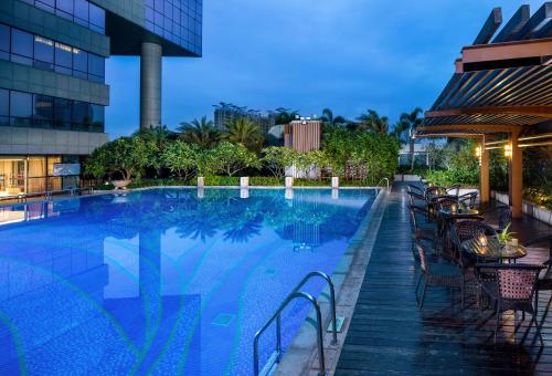 Swimming pool, Sentosa Hotel Shenzhen Feicui Branch in Nanshan Science and Technology Park