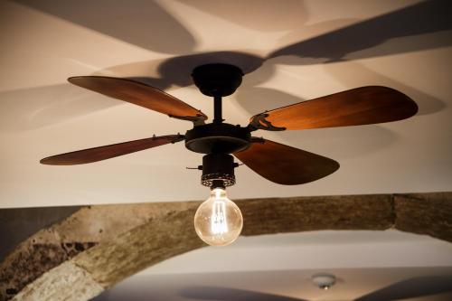 Dear Lisbon - Gallery House - image 9