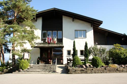 Landgasthof Hölzlisberg - Accommodation - Eichberg