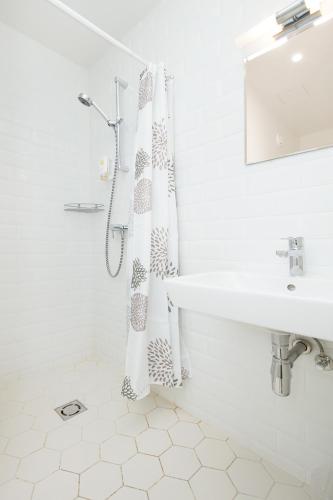 Mere Puiestee Apartment, Tallinn (photo 7)