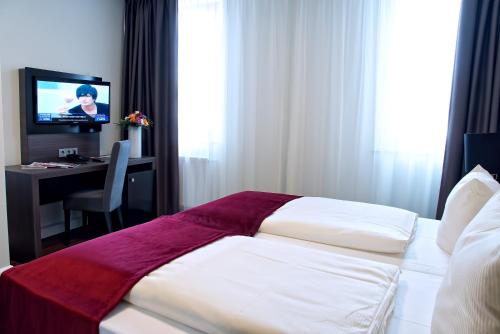 One-Bedroom Apartment (2 Adults)