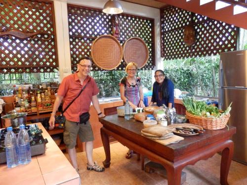 Faciliteiten, Golden Teak Home Resort in Saraphi