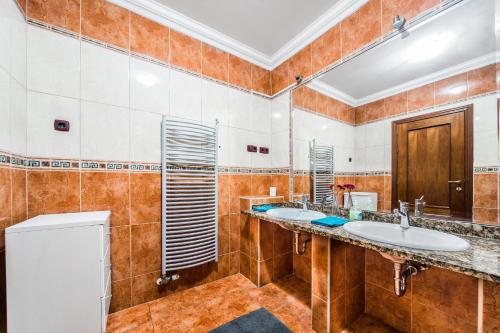 Designer Home Synagogue - image 9