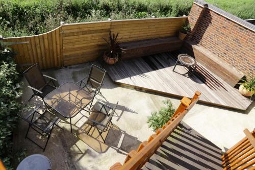 Thonock lane lodge - image 6
