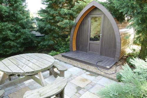 Thonock lane lodge - image 11