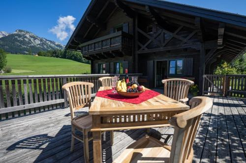 Terraza/balcón, Ausseer Chalet (nahe Hallstatt), Ferienhaus in Hof Bei Salzburg